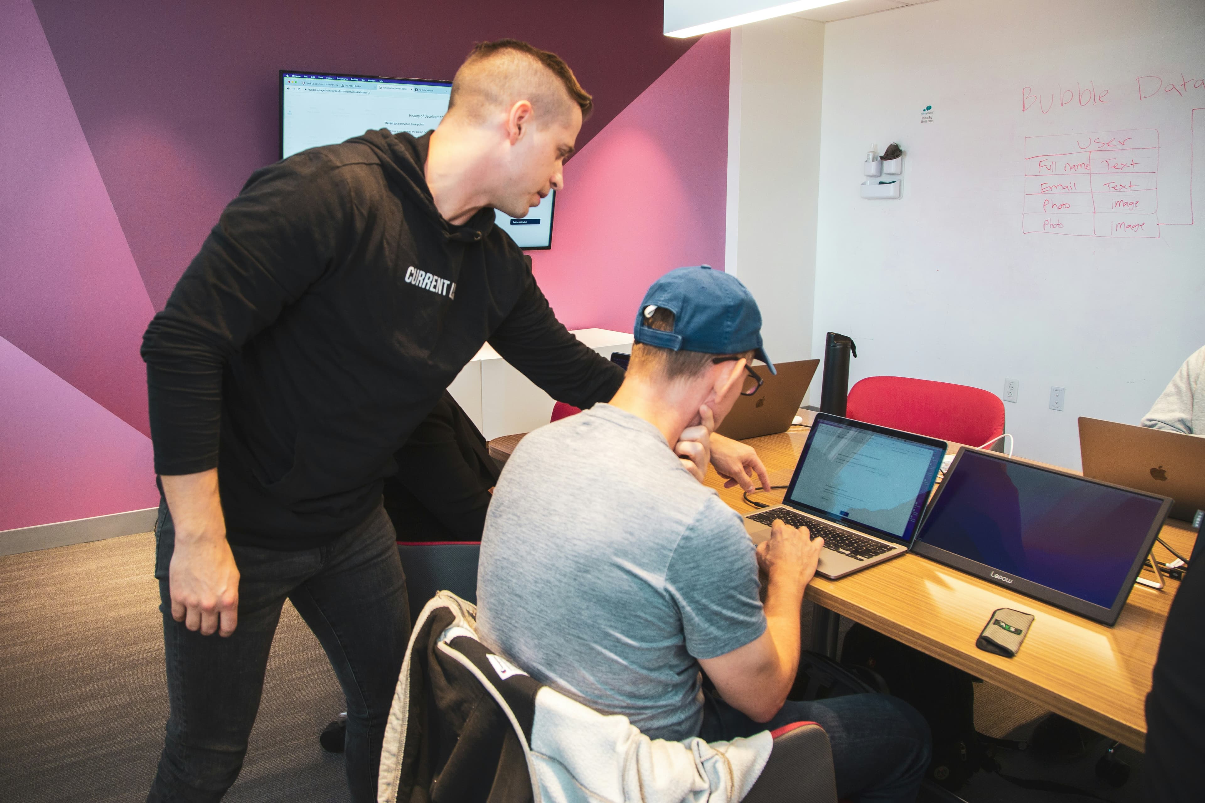 Os dois desenvolvedores da Decyphra